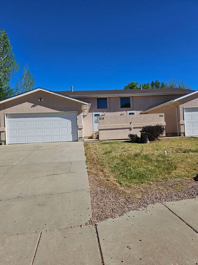 Building Photo - ALL PROSPECTIVE TENANTS MUST SUBMIT A $58 NON-REFUNDABLE APPLICATION FEE PER APPLICANT ONLINE AND...