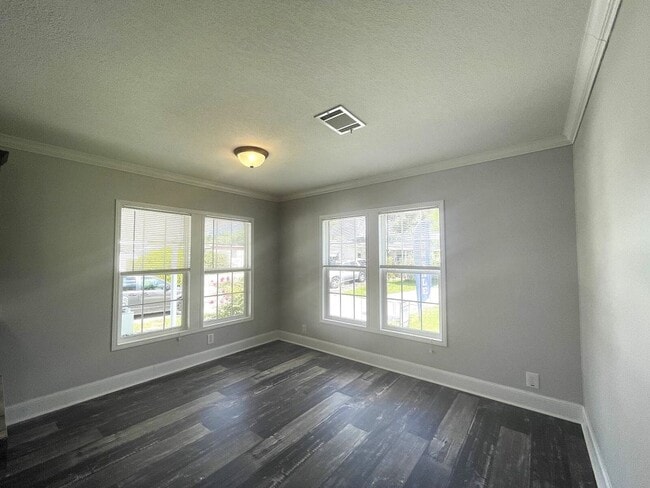 Photo - 36116 Plum Ave