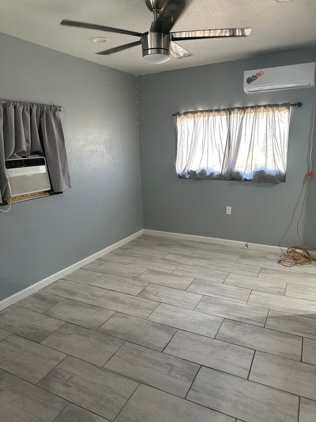 Photo - 5724 N 36th Dr Unidad 1
