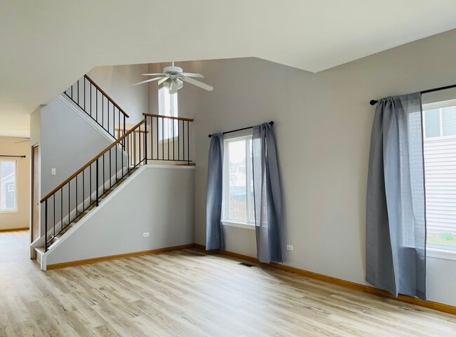 Photo - 5440 Sugarloaf Ct