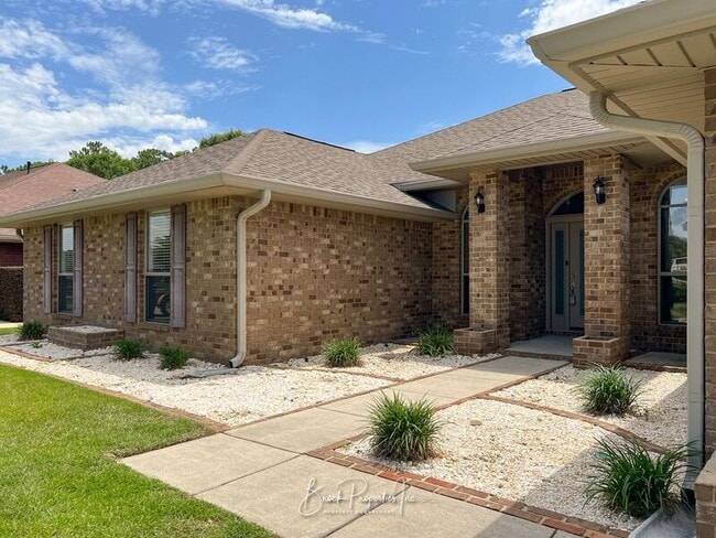 Photo - 2080 Stennis Dr