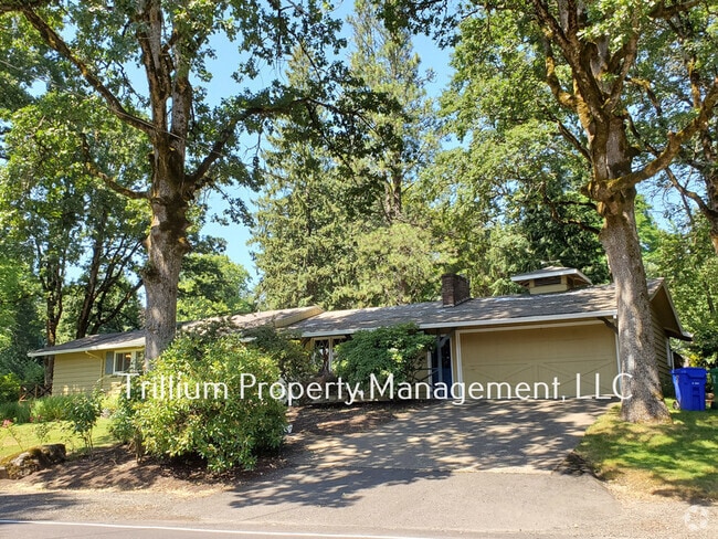 Building Photo - 12424 SW Lesser Rd Rental