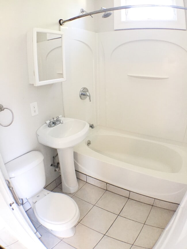 Photo - 90 Longwood Avenue Unit Apt 3