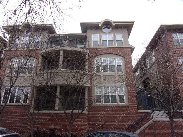Building Photo - Capitol Hill - 2 Bedroom, 2 bathroom Condo... Unit 108