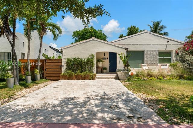 Building Photo - 1355 Biarritz Dr Rental