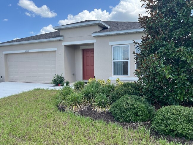 Photo - 2571 Driftwood St