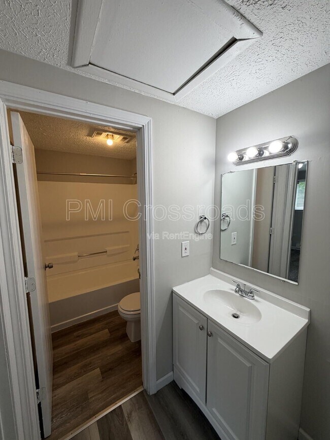 Photo - 2761 Wedge St