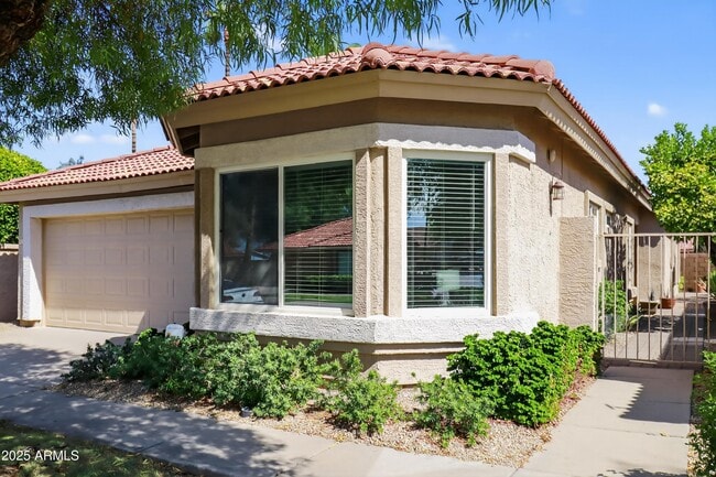 Building Photo - 8828 E Riviera Dr Rental