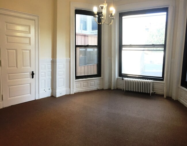 Building Photo - 471 Commonwealth Ave Unit 1R