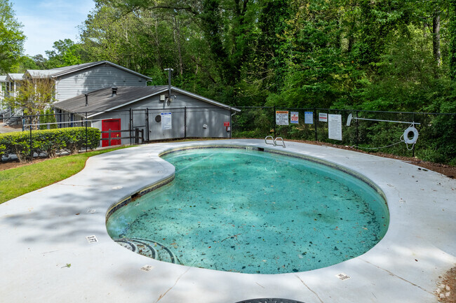 Pool - Langley Place Apartments