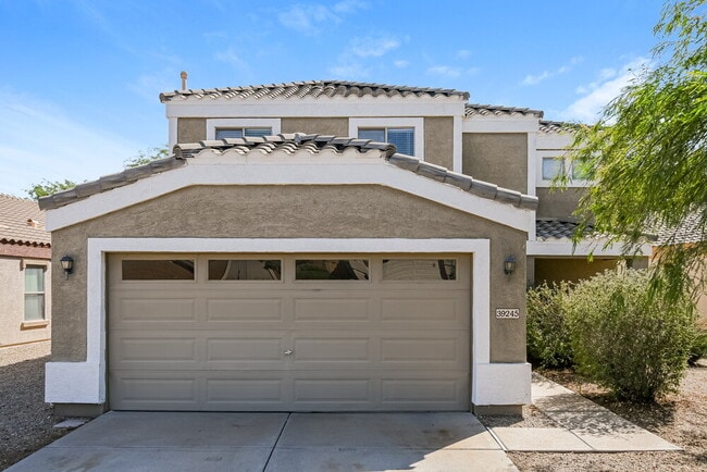 Building Photo - 39245 N Cali Cir Rental
