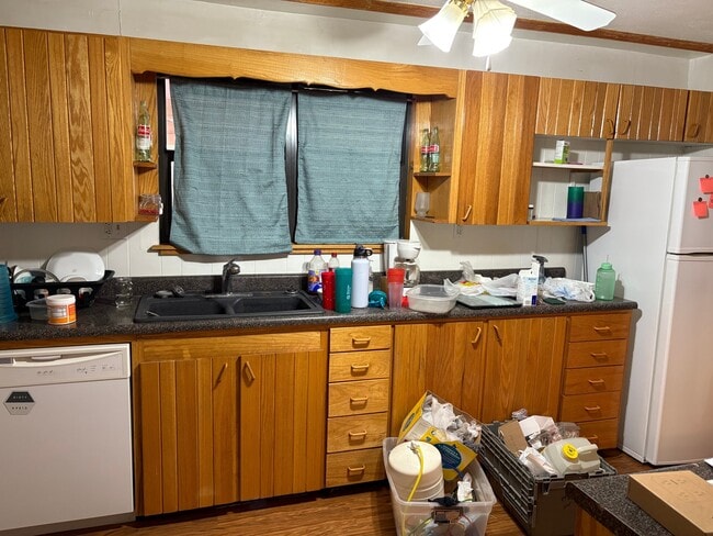 Photo - 1527 Gashouse Rd