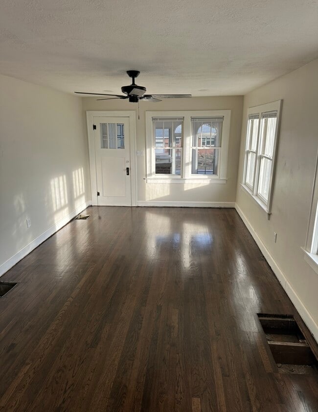 Photo - 126 S Willow Ave