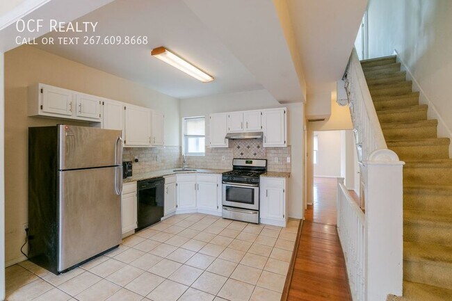 Photo - 2324 Christian St Unit 2F