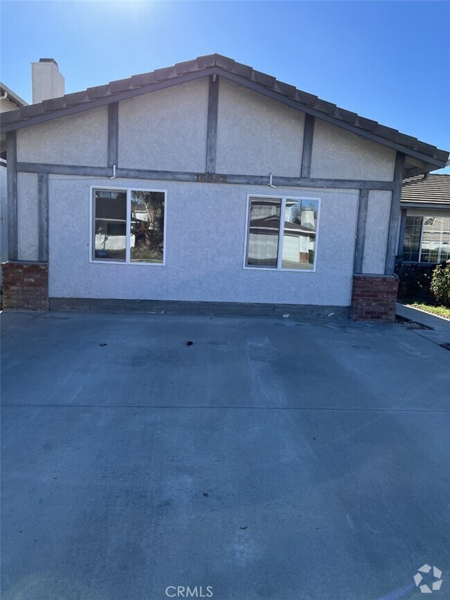 Building Photo - 16050 Bryant St Rental