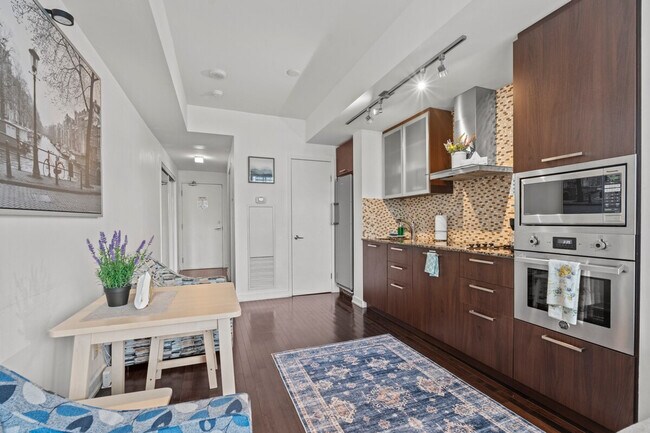 Photo - 255 Bremner Blvd Unité SI FL46-ID1538970P