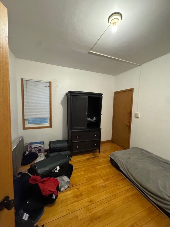 Photo - 2945 N Oakland Ave Unit Lower