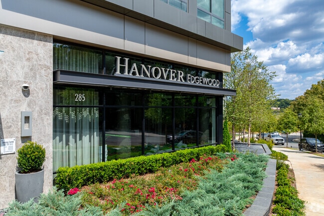 Leasing Center