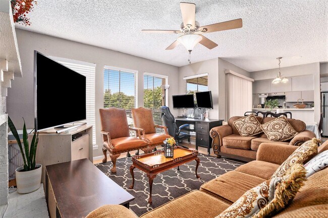 1500 Bay Area Blvd Unit 424