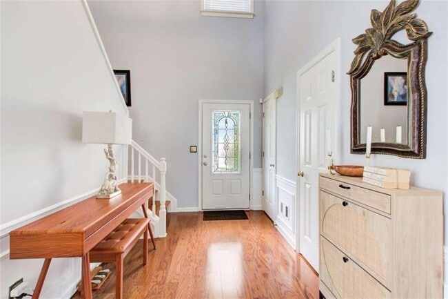 Photo - 513 Stepney Ct SE