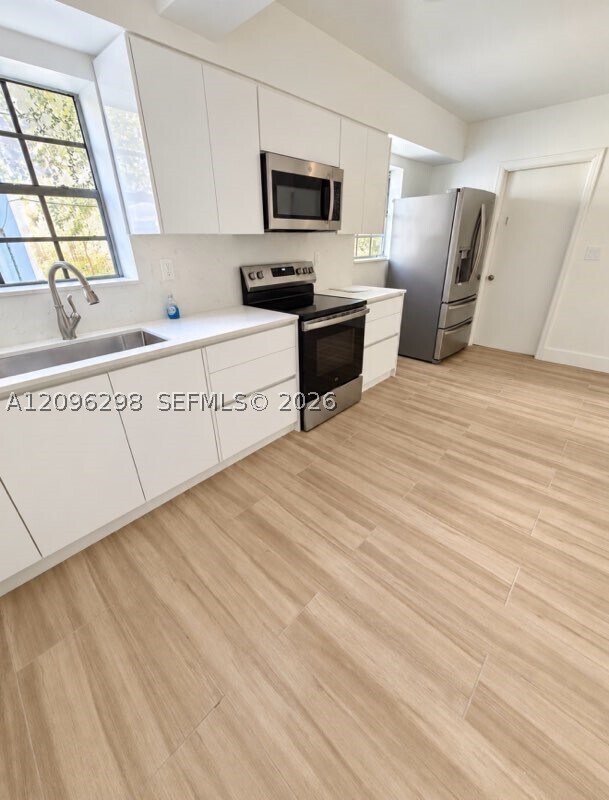 1022 SW 12th St Unit B