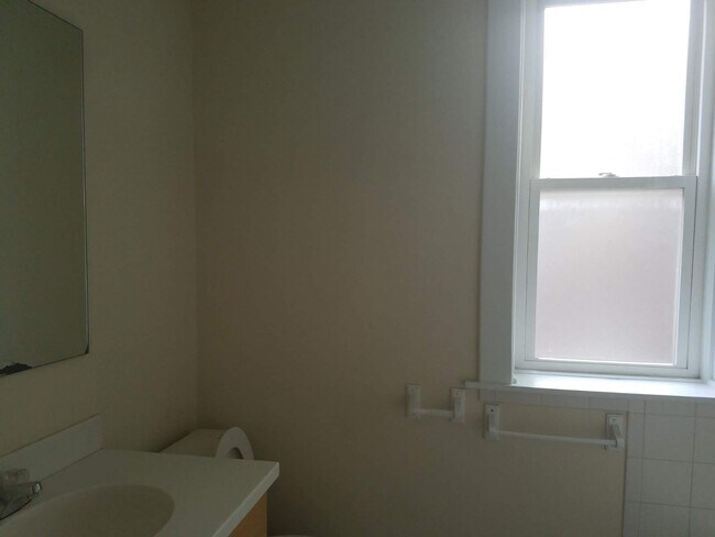 Photo - 324 Laurel St Unit 3S