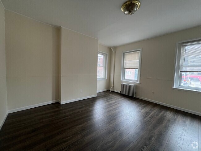 Building Photo - 211 Harrison Ave Rental