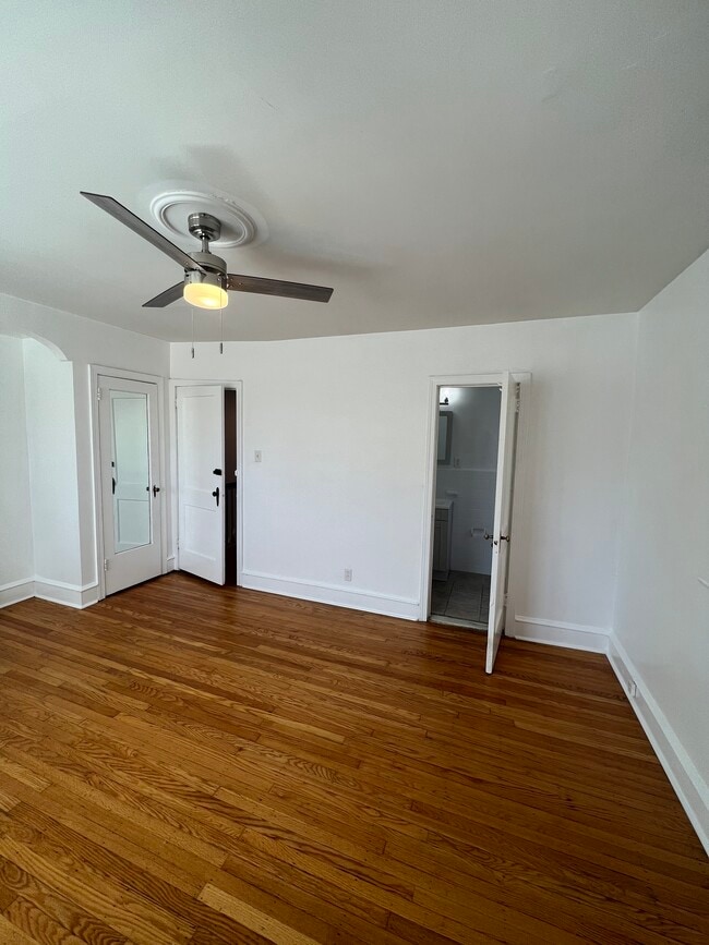 Photo - 5352 N Broad St Apartments Unit 2nd Floor