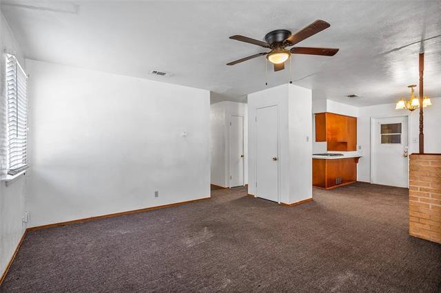 Photo - 724 E Mustang St