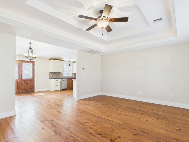 Photo - Adorable Bunglow