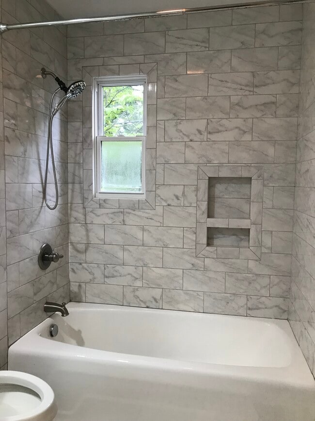 804 N Avalon Rd Unit D