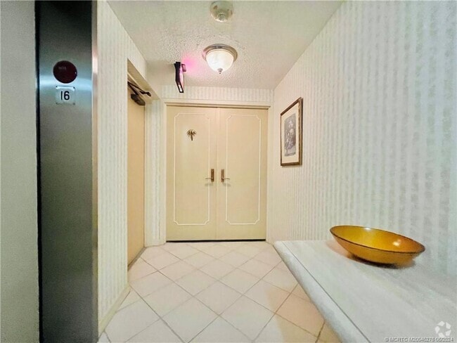 Building Photo - 8750 S Ocean Dr Unit 1635 Rental