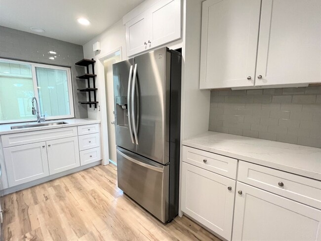 Photo - Light & Bright, Remodeled 3BD/1.5BA w/ 1 Car Garage, Comm Pool, Park and Greenbelts