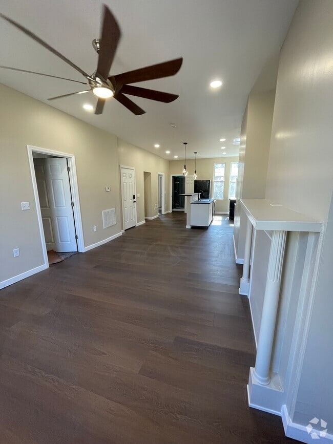Building Photo - 7214 Meade St Unit #2 Rental