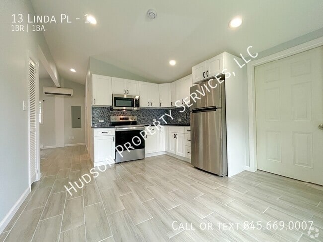 Building Photo - 13 Linda Pl Unit 1 Rental