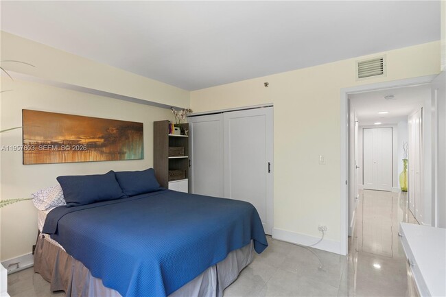 Photo - 3600 Mystic Pointe Dr Unit 306