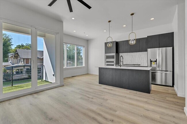 Photo - 1625 NW 16th St Unidad 3