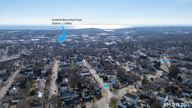 Building Photo - 751 Old Stratfield Rd