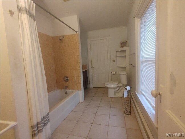 Photo - 120 Chestnut St