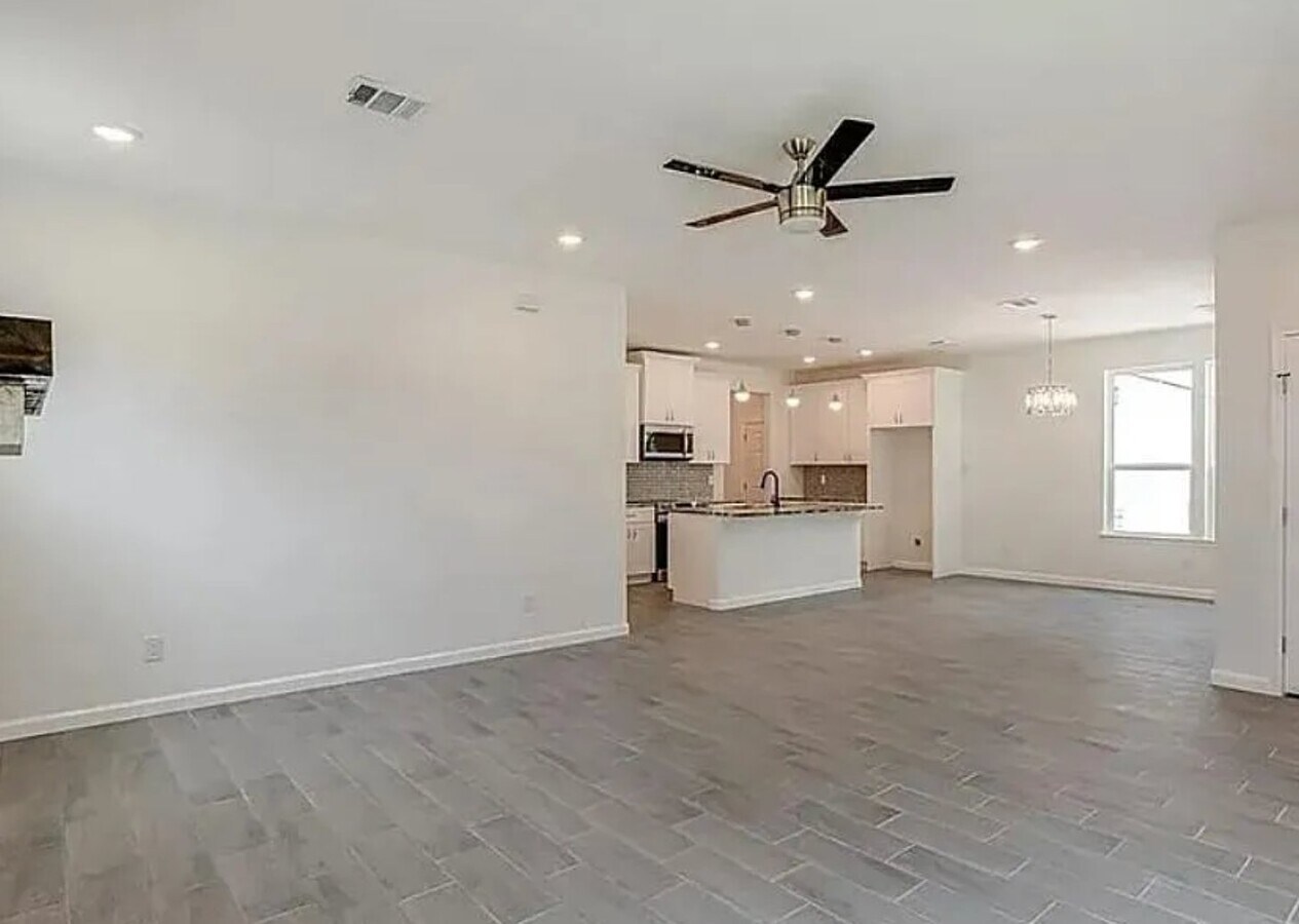 Photo - 1583 Bonnyview Dr