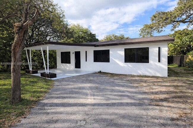 Building Photo - 6849 SW 12th St