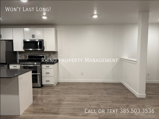 Photo - 429 N Northshore Dr