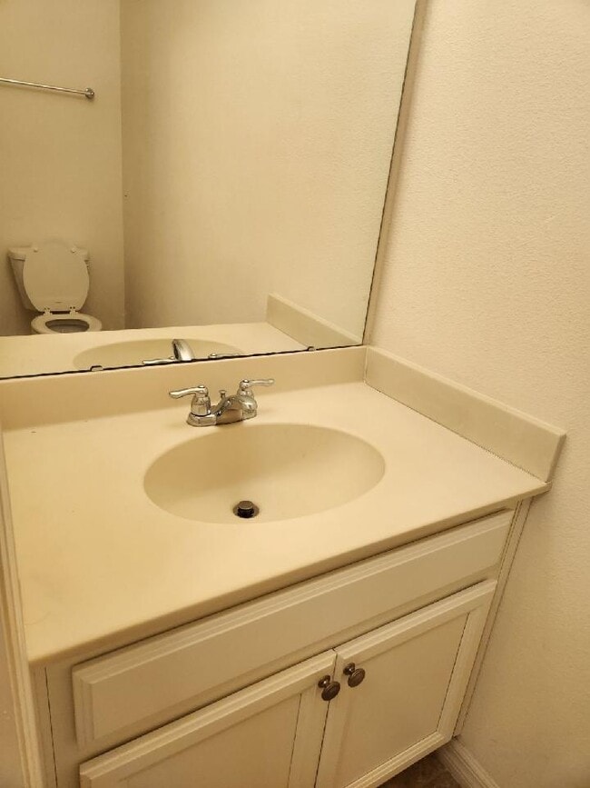 Photo - 105 Misty Glen Ln