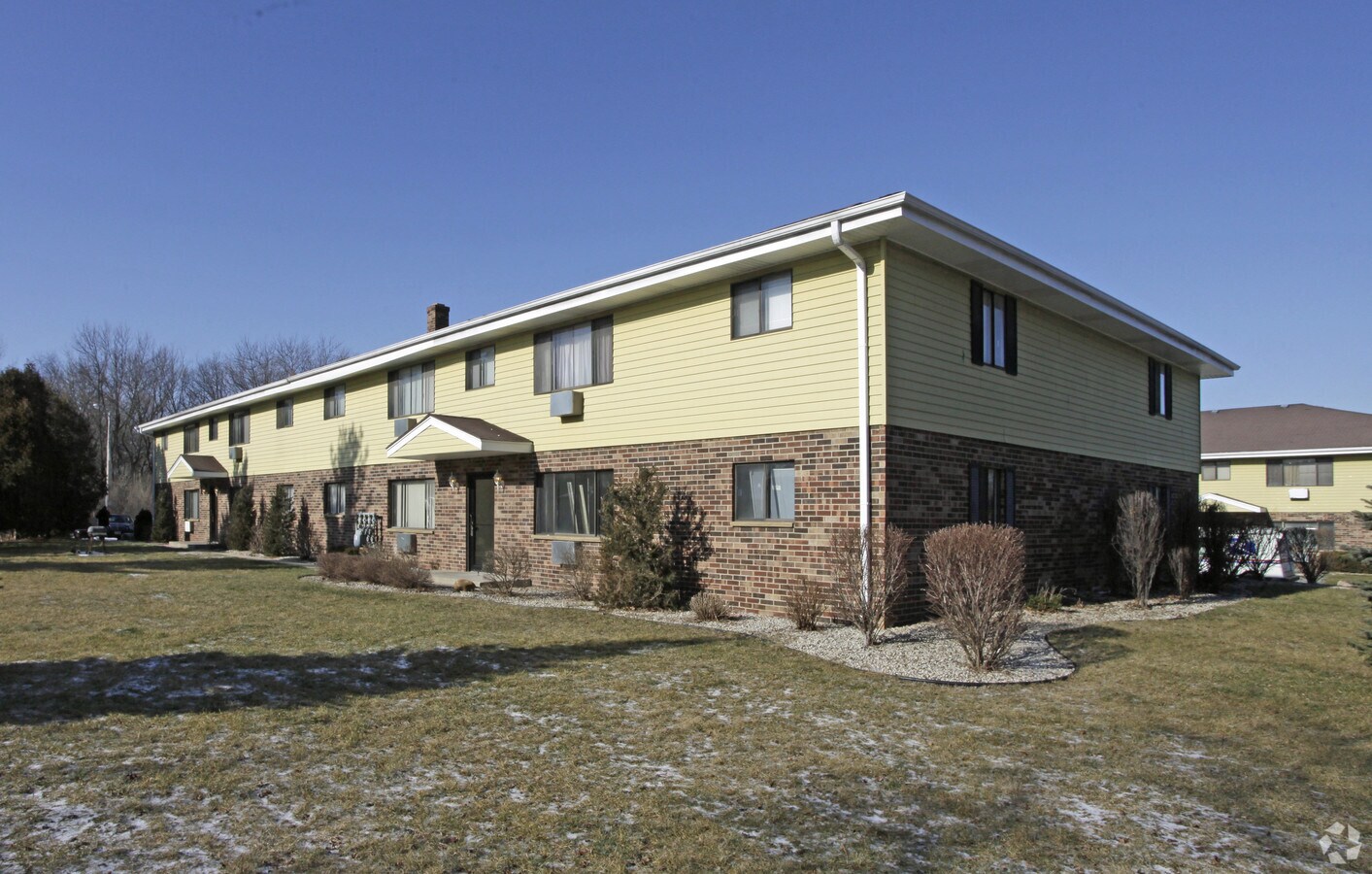 Deer Creek Apartments - Deer Creek Apartments