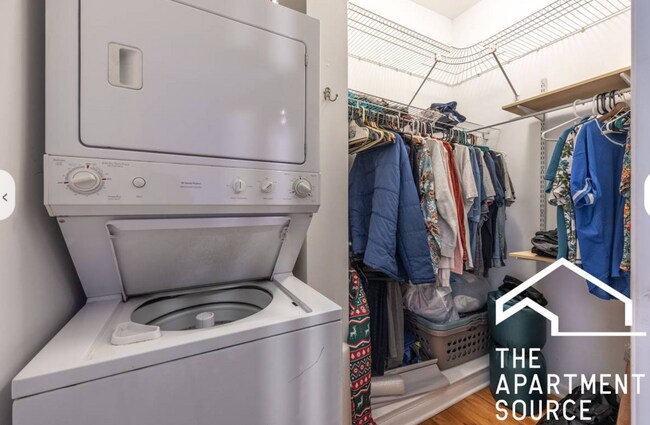 Photo - 1349 N Washtenaw Ave Unit 1E