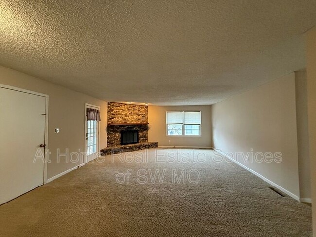 Photo - 1312 Walnut Lawn Ct