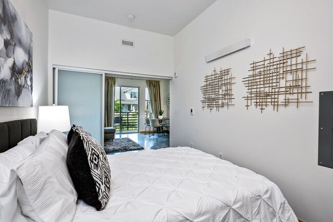 Photo - 3007 Beacon Ave S Unit ID1284576P