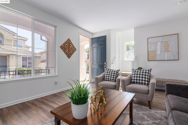 Photo - 411 Canyon Ct