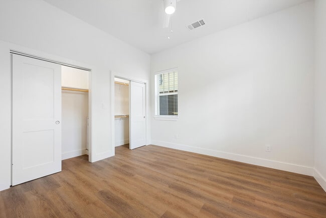 Photo - 5313 Reiger Ave