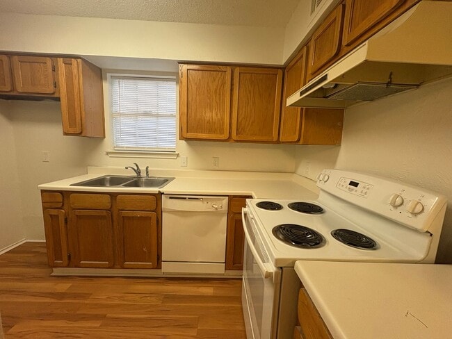 Photo - Adorable 2-2 in Arlington